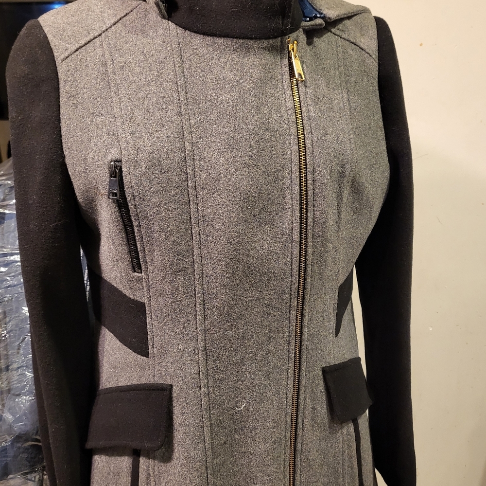 Coat/jacket - Picture 2 of 10